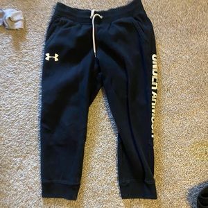 Underarmour capris sweatpants